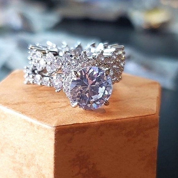 Silver Bridal Ring Set w Round and Princess Cut 2Ct Ring - Picture 9 of 10